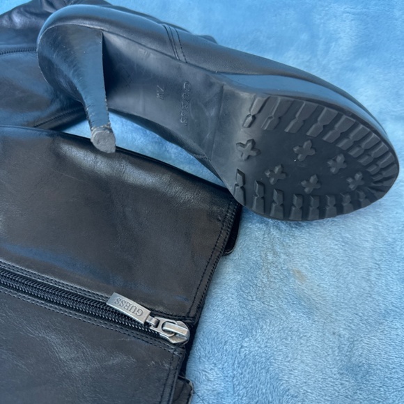 Guess black heeled boots - Picture 2 of 2